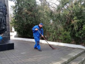 Щовівторка фахівці КП "Сервісний центр" працюють у Київському районі міста